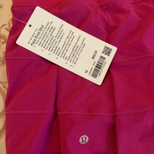 Lululemon sport skirt… BRAND NEW!
